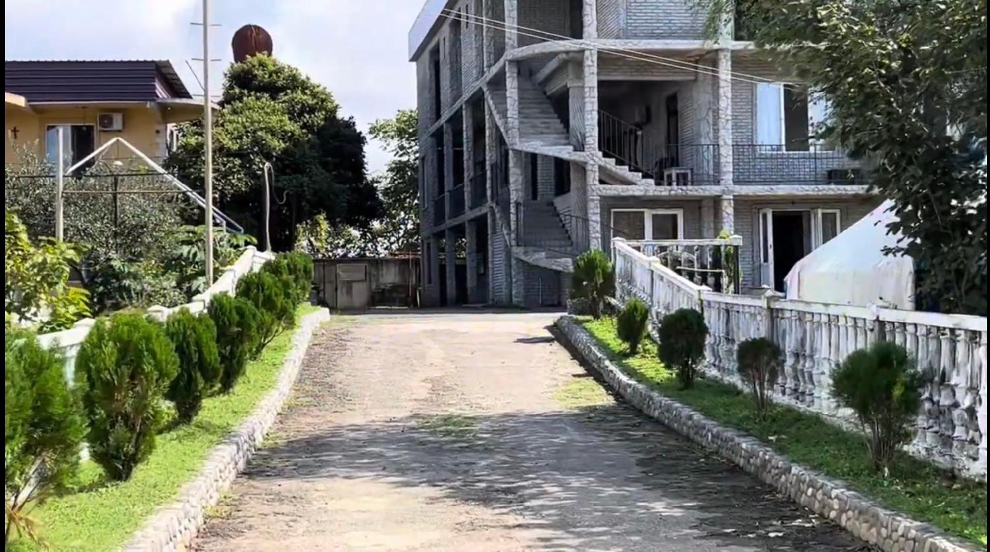 Ok House! Hotel Kobuleti Kültér fotó